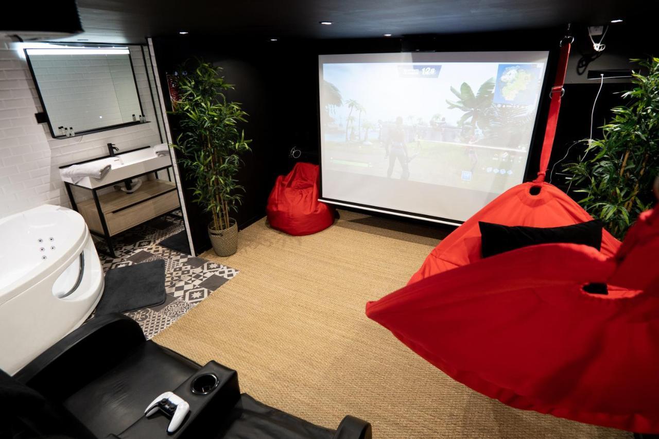 Capsule Cinema - Balneo Home Cinema Playstation 5 Валенсиен Екстериор снимка