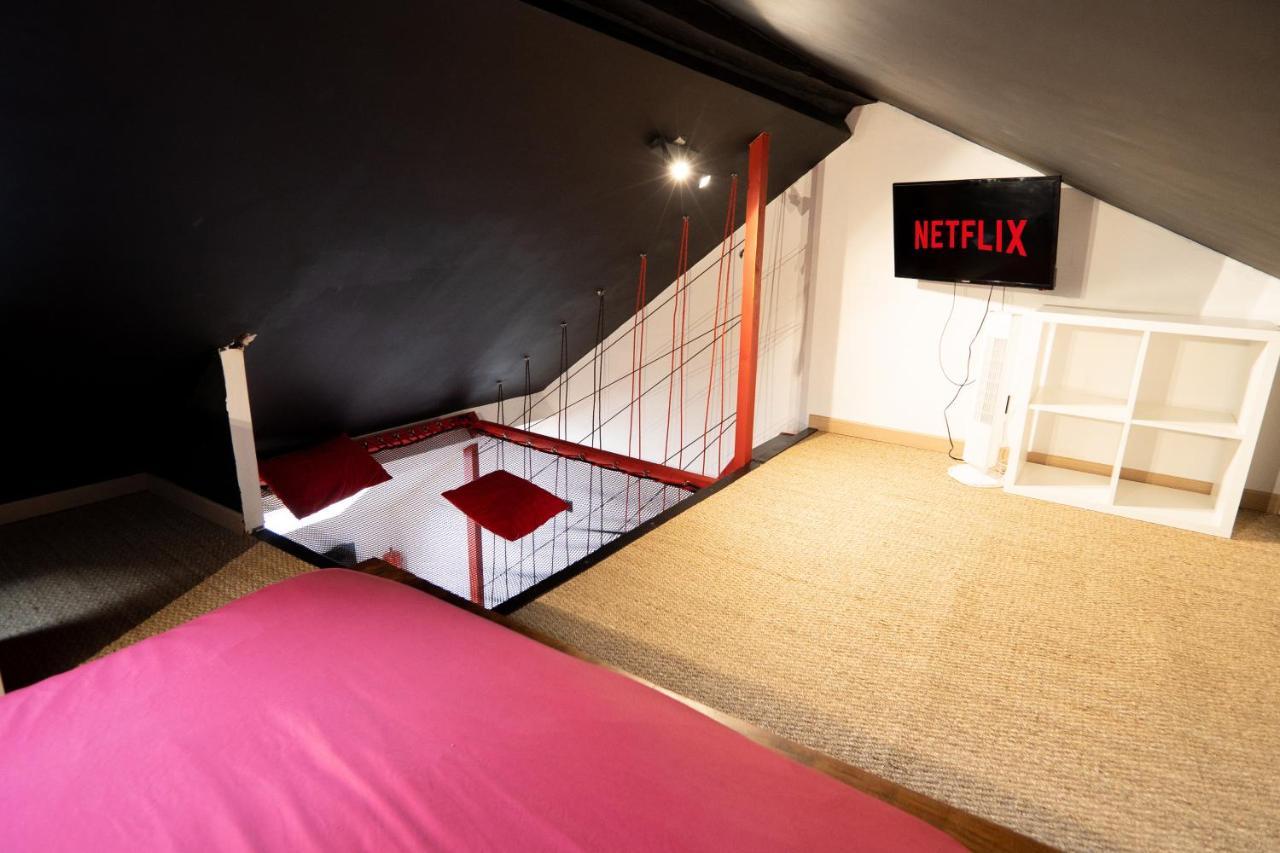Capsule Cinema - Balneo Home Cinema Playstation 5 Валенсиен Екстериор снимка
